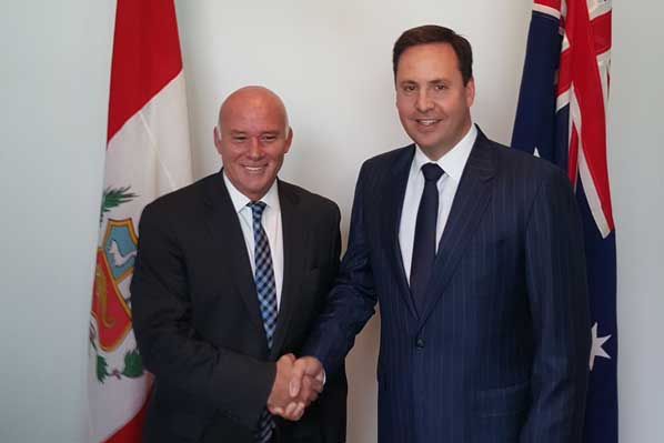 El Ministro de Comercio Exterior y Turismo de Perú; Eduardo Ferreyros y el ministro de Comercio Turismo e Inversión de Australia; Steven Ciobo.