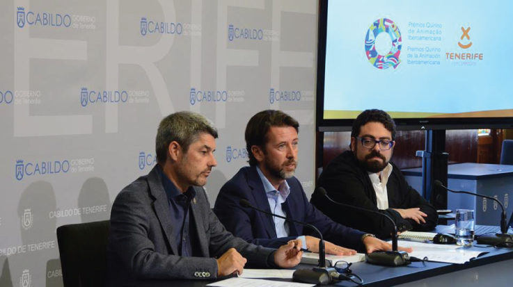 El presidente del Cabildo, Carlos Alonso; el consejero insular de Turismo e Internacionalización, Alberto Bernabé; y el coordinador de los Premios Quirino, José Luis Farias.