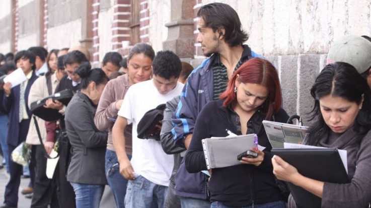 El Fondo Monetario Internacional (FMI) advierte de los retos en materia de generación de empleo en América Latina.