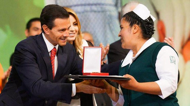 El sistema de salud público mexicano padece de "opacidad y negligencia".