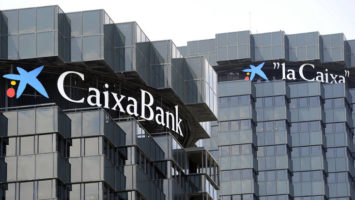 CaixaBank logra unos beneficios del 48,7% superiores al trimestre anterior.