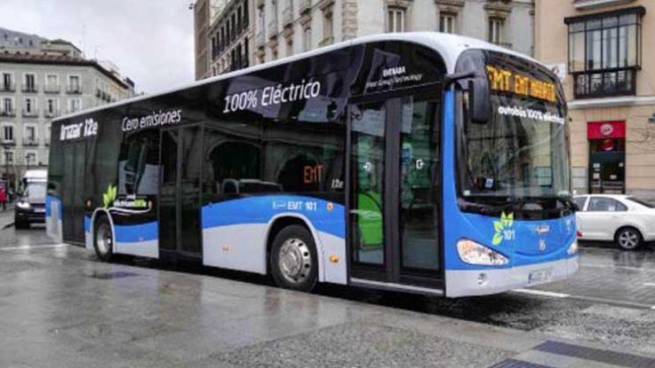 Con la adquisición de autobuses `verdes´ se busca reducir las emisiones de combustibles fósiles.