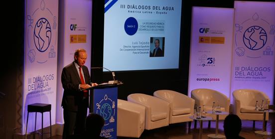 Luis Tejada, director de la Agencia Española de Cooperación Internacional durante su intervención.