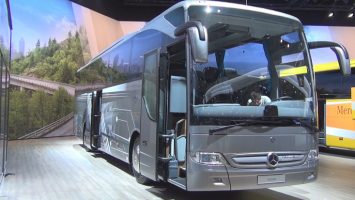 La filial brasileña de Mercedes-Benz exportará 300 autobuses a Ecuador.