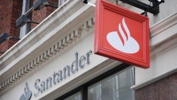 América contribuye con el 48 por ciento del beneficio ordinario del Banco Santander.