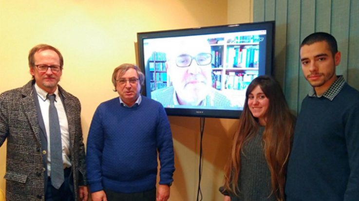 Miguel Angel Santed, de la Conferencia de Decanos, Fernando Chacón y José Ramón F. Hermida del Consejo General de la Psicología, y Ana Fernández y Santiago Martín, del colectivo de estudiantes de Psicología.