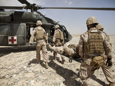 El Ejército es una de las opciones para los médicos que quieran demostrar sus habilidades en escenarios adversos.