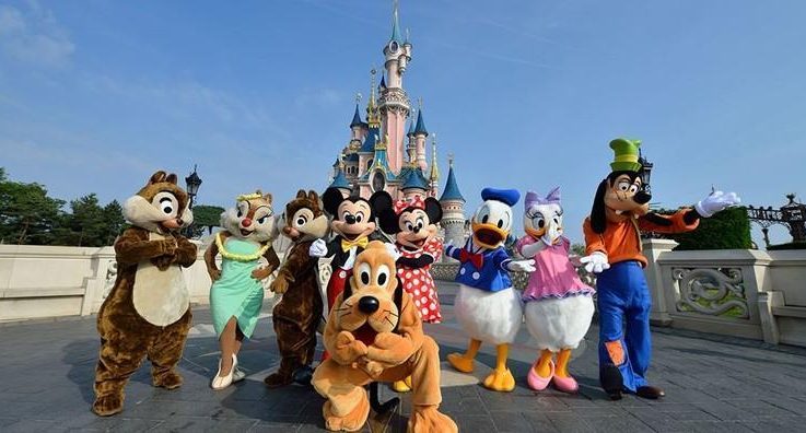 Disney despide a empleados por la pandemia