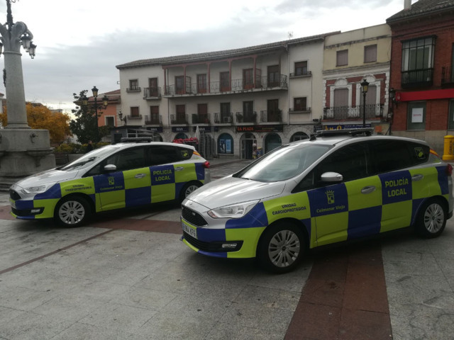 La academia cuenta con instalaciones deportivas, edificio con galerías de tiro y campos de prácticas para intervención en emergencias.