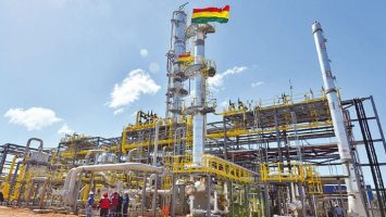 YPFB, Kampac Oil y Milner Capital invertirán 2.500 millones de dólares para explotación y exploración de hidrocarburos en Bolivia.