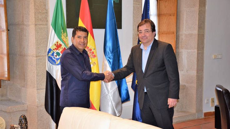 Guillermo Fernández Vara, presidente de la Junta de Extremadura, y Carlos Antonio Midence, Embajador de Nicaragua en España.