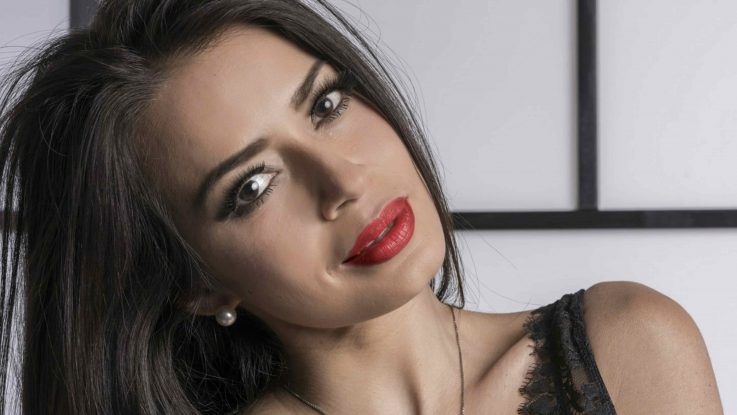 Andreina Veliz, modelo, periodista, presentadora de TV y locutora venezolana.