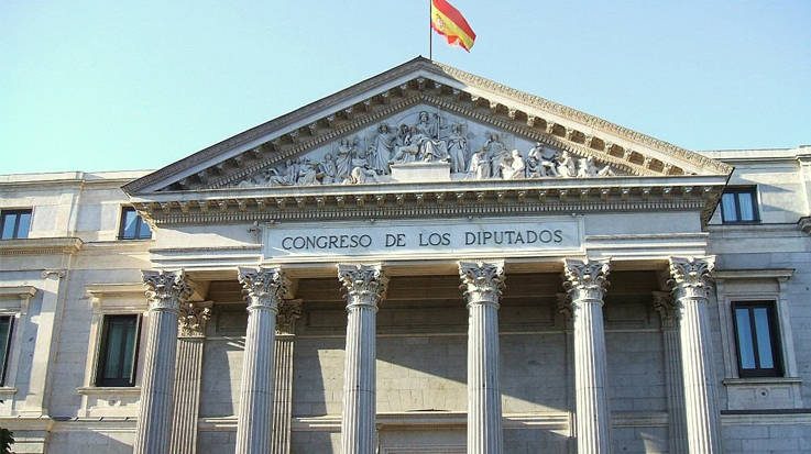Las cotizaciones han caído un 1,05 por ciento tras la moción de censura presentada contra Mariano Rajoy.