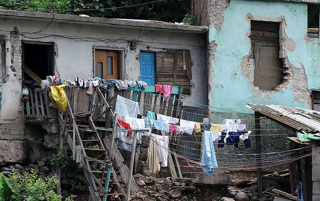 Colombia y Brasil son los países latinoamericanos con el peor panorama en relación al abandono de la pobreza.