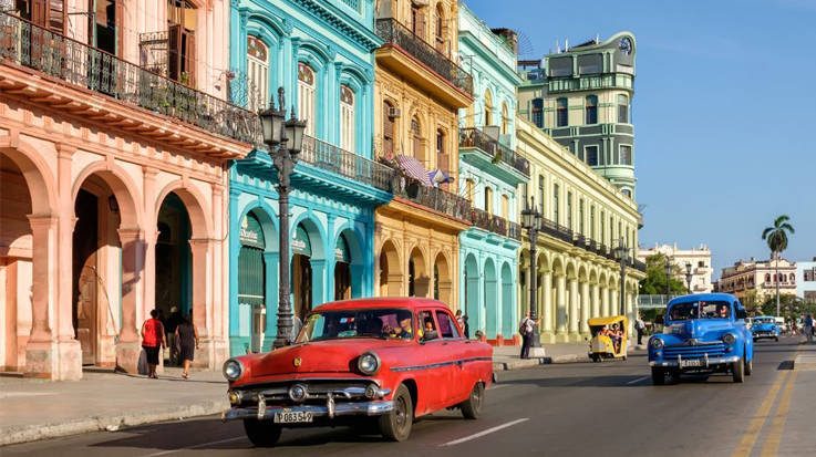 Cuba autorizará, desde el 7 de diciembre, el 'modelo Airbnb' en su sector turístico.