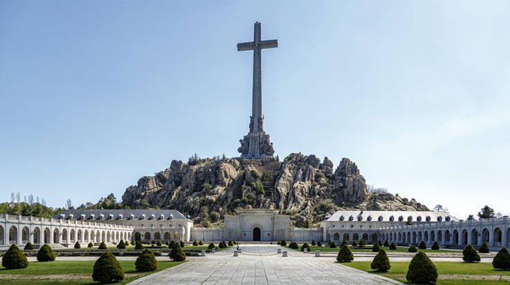 España está analizando cuál será el futuro del Valle de los Caídos, un monumento que genera dos millones de euros al año.