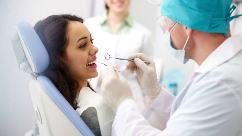 Los odontólogos elegidos trabajarán para la multinacional europea Coliseum Dental.