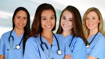 Los profesionales de la Enfermería son los españoles con más salidas laborales en el extranjero.