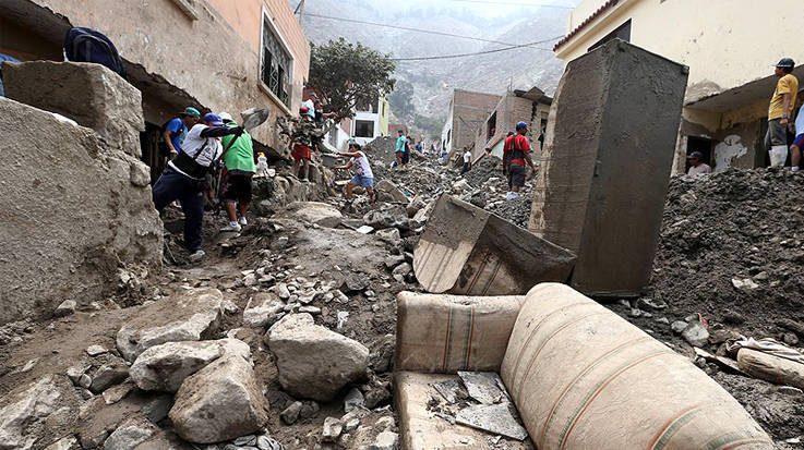 Perú entrega 6.090 viviendas a los damnificados por el desastre natural de 'El Niño Costero'.