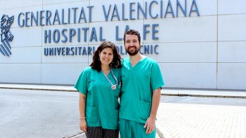 Sheila Vázquez y Manuel Duarte, residentes del tercer año de Obstetricia y Ginecología del Hospital Universitario y Politécnico de La Fe.