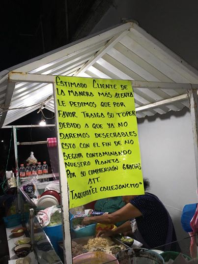 La taquería 'El Callejoncito' pide a sus clientes llevar su tupper porque no entregarán desechables.