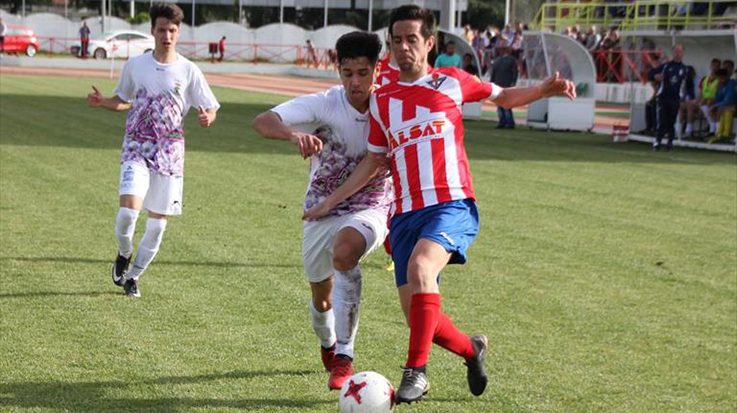 La cancelación de un vuelo comercial hacia Málaga deja sin oposición al jugador Ricardo Durán.