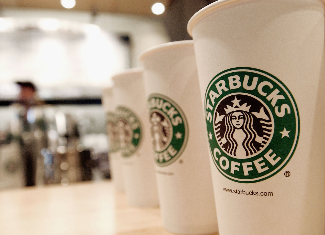 El servicio de cuidado infantil de Starbucks tendrá un costo de 1 o 2 dólares por hora después del cuarto niño.