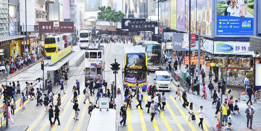 El pie cuadrado (0,09 metros) de los locales en la calle Causeway Bay tiene un precio de alquiler de 2.671 dólares.