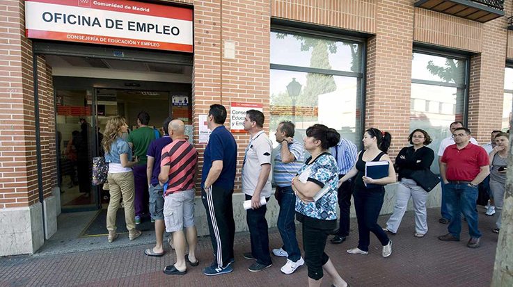Un estudio de Adecco revela que los extranjeros son quienes mejor se han adaptado a las nuevas exigencias del mercado laboral español.