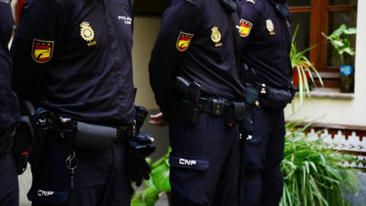 Policía Nacional detiene a tres hombres por el robo de 200.000 euros en joyas a una anciana