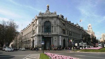 El Gobierno centraliza todas las donaciones a través del Banco de España
