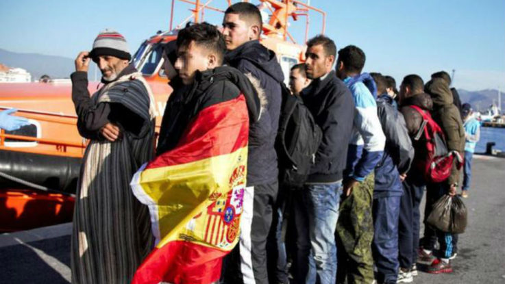 La investigación por delitos de odio se inició por mensajes en un foro de WhatsApp con mensajes violentos contra los migrantes