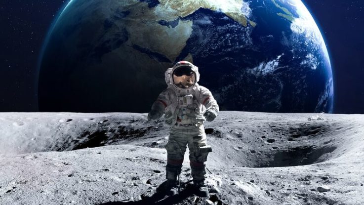 Viaje a la luna para civiles