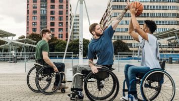 Ayudas a personas con discapacidad