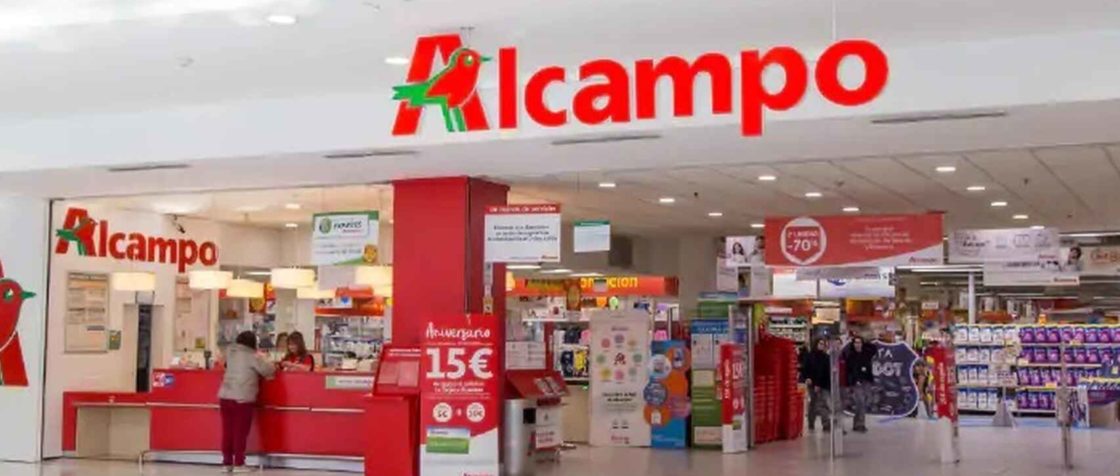 Alcampo busca empleados para la campaña de navidad